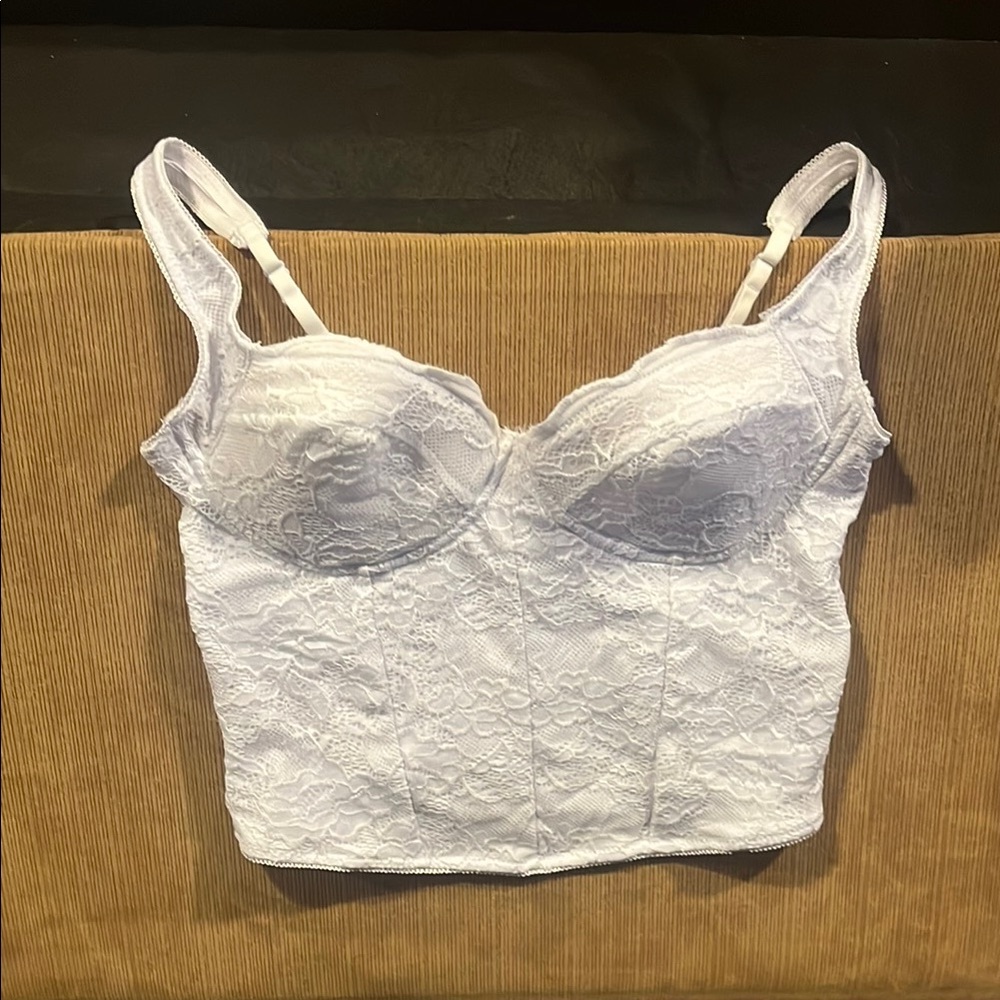 Elegant White Lace Bustier
